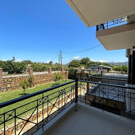 Tasos Cozy 1st Floor شقة