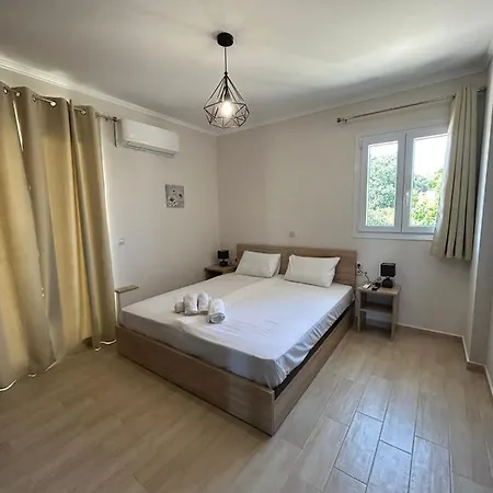 Tasos Cozy 1st Floor شقة