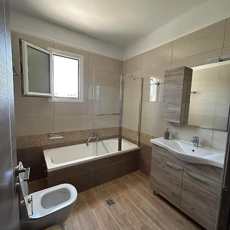 Tasos Cozy 1st Floor
