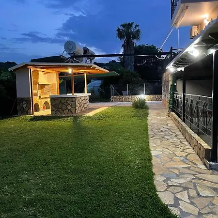 Tasos Cozy House 1 *